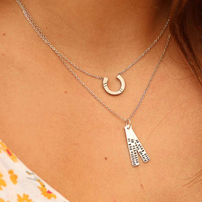 Be Fearless Quote Necklace - Image 2