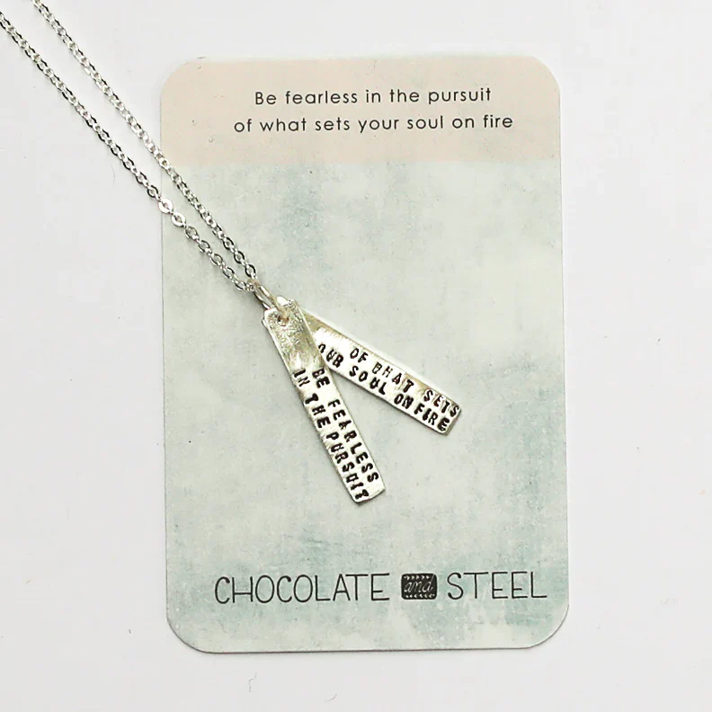 Be Fearless Quote Necklace - Image 3