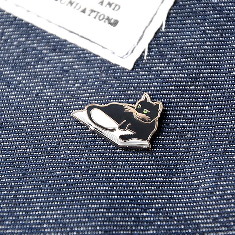 Book Cat Pin - Image 3