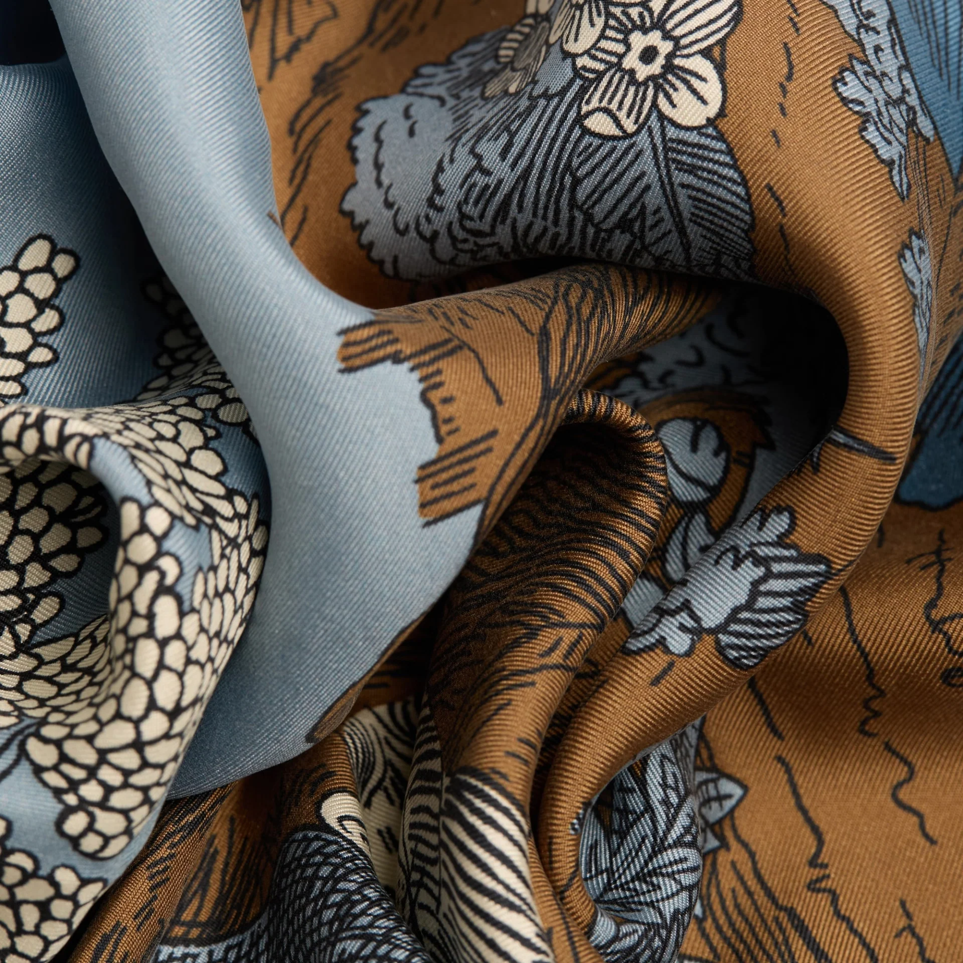 Histoire Square Scarf - Image 4