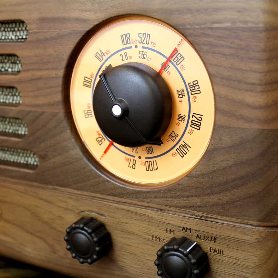 Original II Retro Radio / Bluetooth Speaker - Image 3