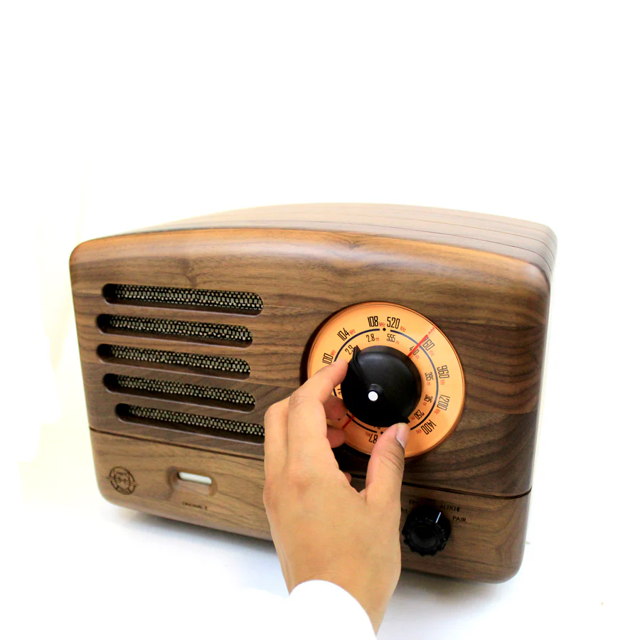 Original II Retro Radio / Bluetooth Speaker - Image 5