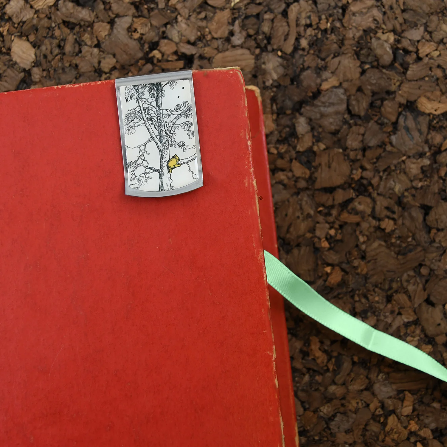 Winnie-the-Pooh Bookmark Bookjig - Image 3